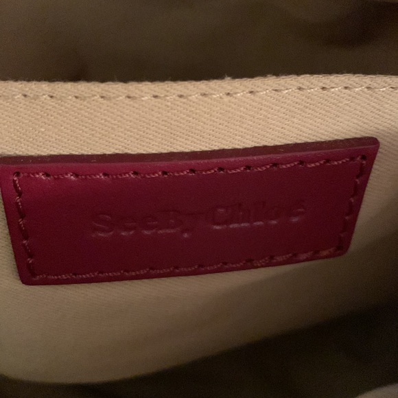 DESIGNER SEE Chloe, Fuchsia Color, Gold Hardware - Picture 6 of 11